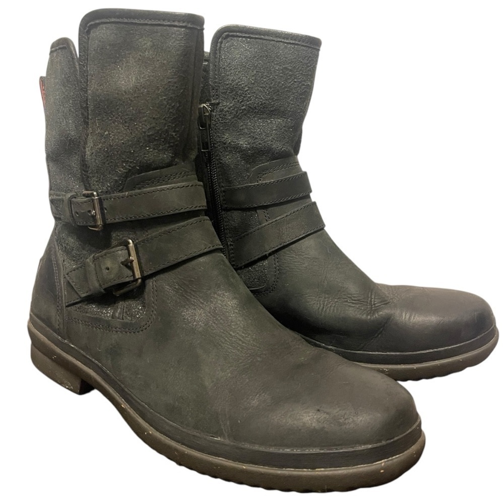 UGG Simmens Brushed Leather Lined Buckle Boots in Black Women's 10